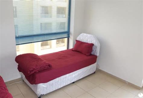 california hostel dubai beach.